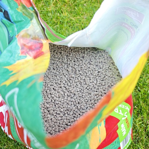 Nawóz jesienny do trawnika z mączką bazaltową 16 kg Vegano