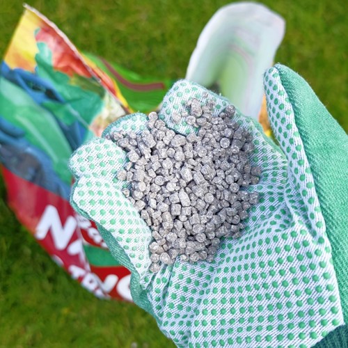 Nawóz jesienny do trawnika z mączką bazaltową 16 kg Vegano