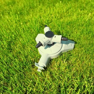 Zraszacz obrotowy 3-ramienny przenośny Green Star