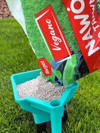Nawóz wysokoazotowy do trawy Vegano 3x8 kg