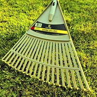 Grabie do liści wachlarzowe plastikowe Green Star