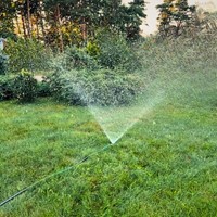 Zraszacz ogrodowy przenośny z podstawką Green Star